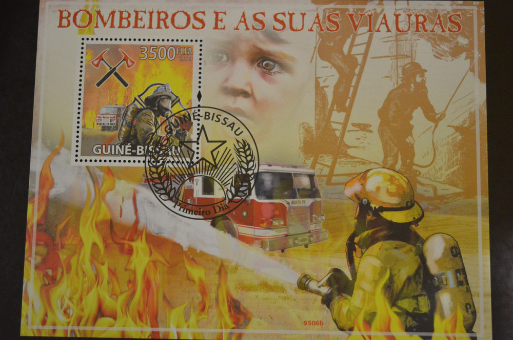 Гвинея - Бисау. Марки. История. Личности. Блок. 2009 год (В-5) Полтава - изображение 1