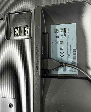 Універсальний монітор-телевізор Samsung S32AM502NR з діагоналлю 32 дюйми Харків