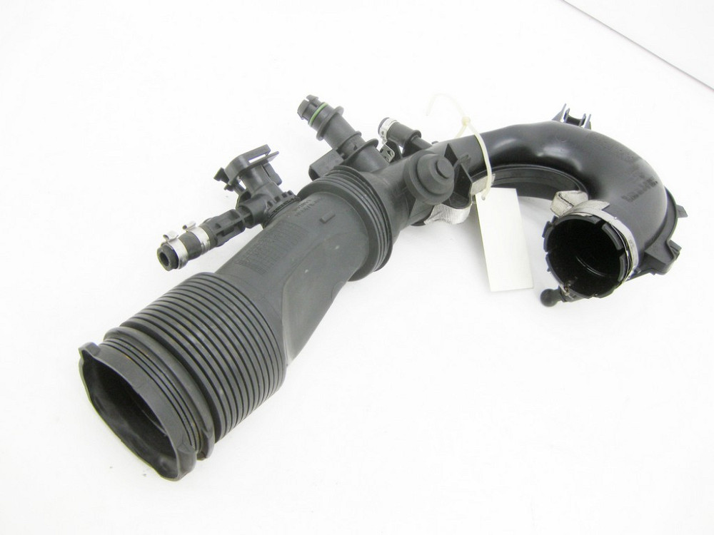 Mercedes-Benz  A2700900700 Впускний патрубок від турбіни на впускний колектор CLA C117 CLA Shooting Brake X117 GLA X156 A-class W176 B-class W242 B-cl Одесса - изображение 3