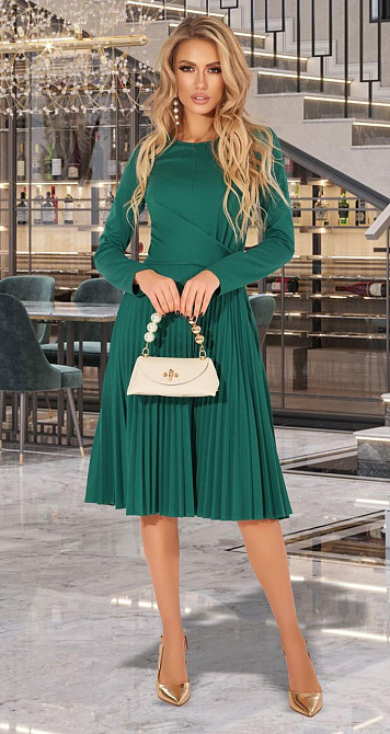 Стильное платье плиссе (48) Киев - изображение 3