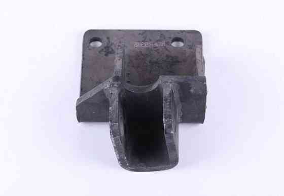 Кронштейн тяги обмежувальної правий (навісного хутра) Фотон 240 Мукачево