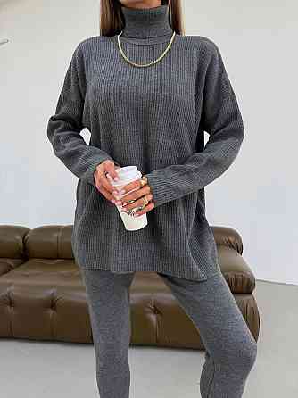 Женский прогулочный оверсайз костюм: свитер в рубчик оверсайз и лосины с эффектом утяжки вязка Графит Одесса