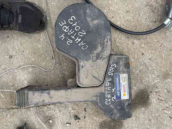 Повітрозабірник Hyundai Santa Fe 2012-2018 Київ