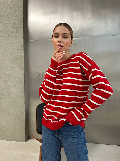 Жіночий базовий смугастий светр оверсайз вовна 70% акрил 30% Червоний Одеса - фото 2