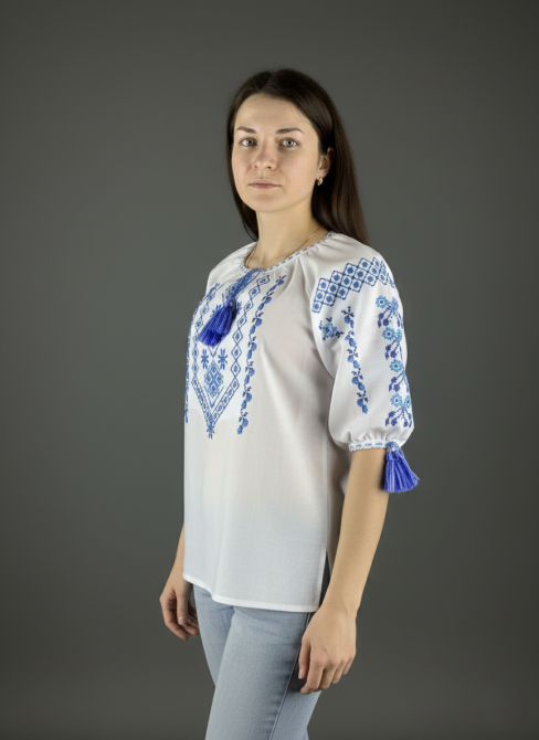 Жіноча вишиванка з геометричним орнаментом в голубих відтінках Київ - фото 3