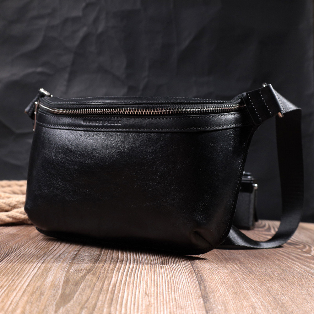 Кожаная бананка унисекс GRANDE PELLE 22813 Черный Киев - изображение 9