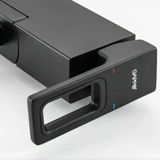 Змішувач для ванни з душовим гарнітуром GAPPO Futura G3217-6 чорний Київ