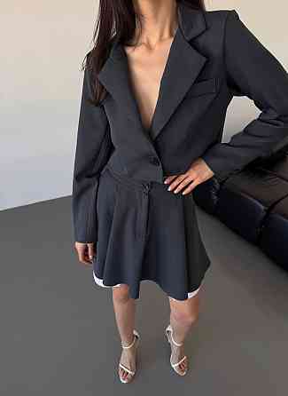 Жіночий костюм-двійка: укорочений піджак і спідниця з трендовою імітацією кишень турецька костюмка + котон Графіт, 42/44 Одеса