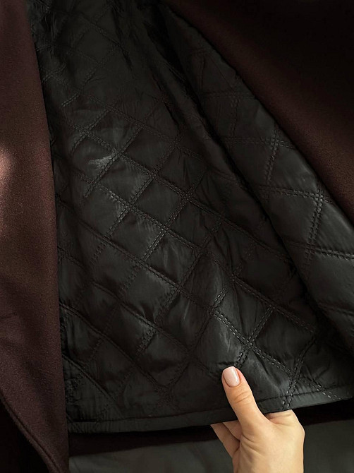 Женское короткое утепленное пальто оверсайз 42-46 Шоколад Одесса - изображение 8