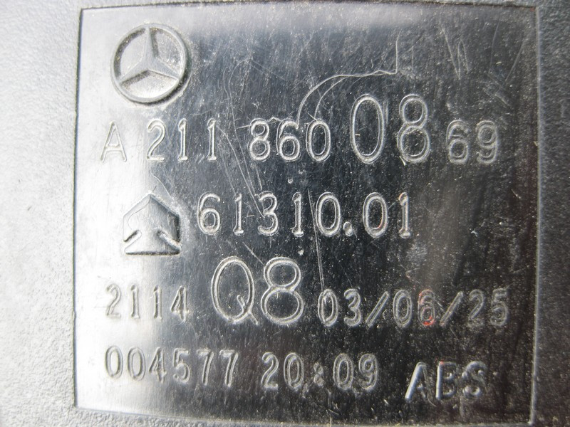 Mercedes-Benz  A2118600869 Засувка ременя безпеки задня права та центральна E-Class W211 Одеса - фото 2
