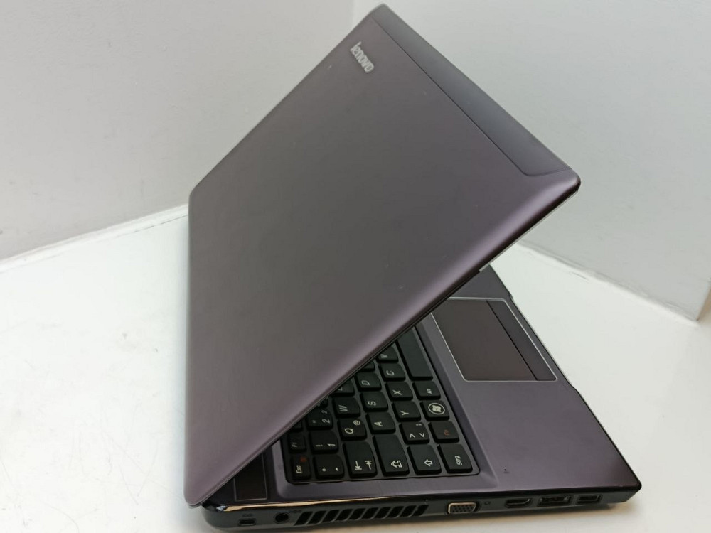 Ноутбук Lenovo Ideapad Z570 i7-2670QM\4\0\Nvidia GT540M АКБ+ (товар вживаний) Луцк - изображение 3