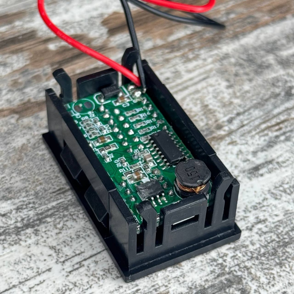 Индикатор заряда аккумулятора с вольтметром 12В и 2 USB, цифровой тестер для авто и мото Киев - изображение 6