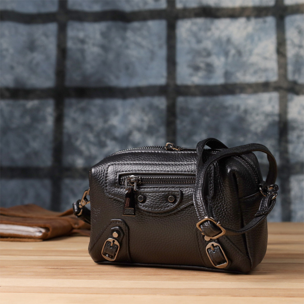 Модна жіноча сумка з натуральної шкіри з актуальним декором Vintage 22922 Чорний Київ - фото 9