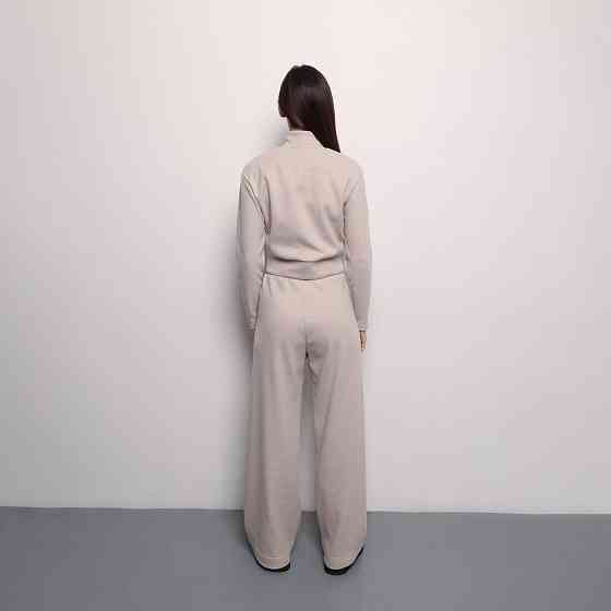 Женский повседневный костюм бежевый. Костюм женский Pobedov Twin бежевый. Киев