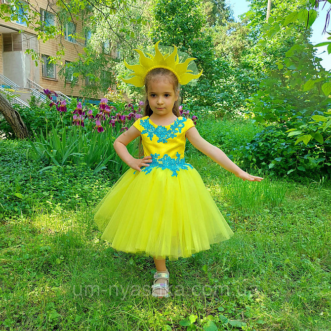 Жовта святкова сукня в патріотичних кольорах Кривий Ріг - фото 3