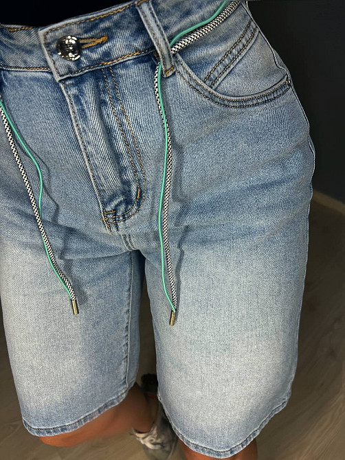 Шорти жіночі джинсові LDM 0223 бермуди з поясом-шнурком блакитні, блакитний, 28, 28, 76 см, 104 см Київ - фото 2