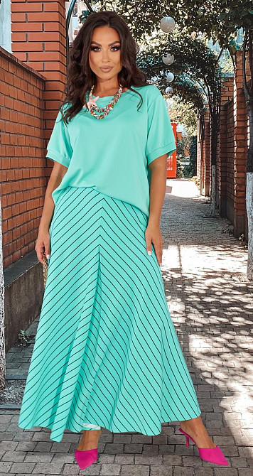 Юбка в полоску и трикотажная футболка (48) Киев - изображение 2