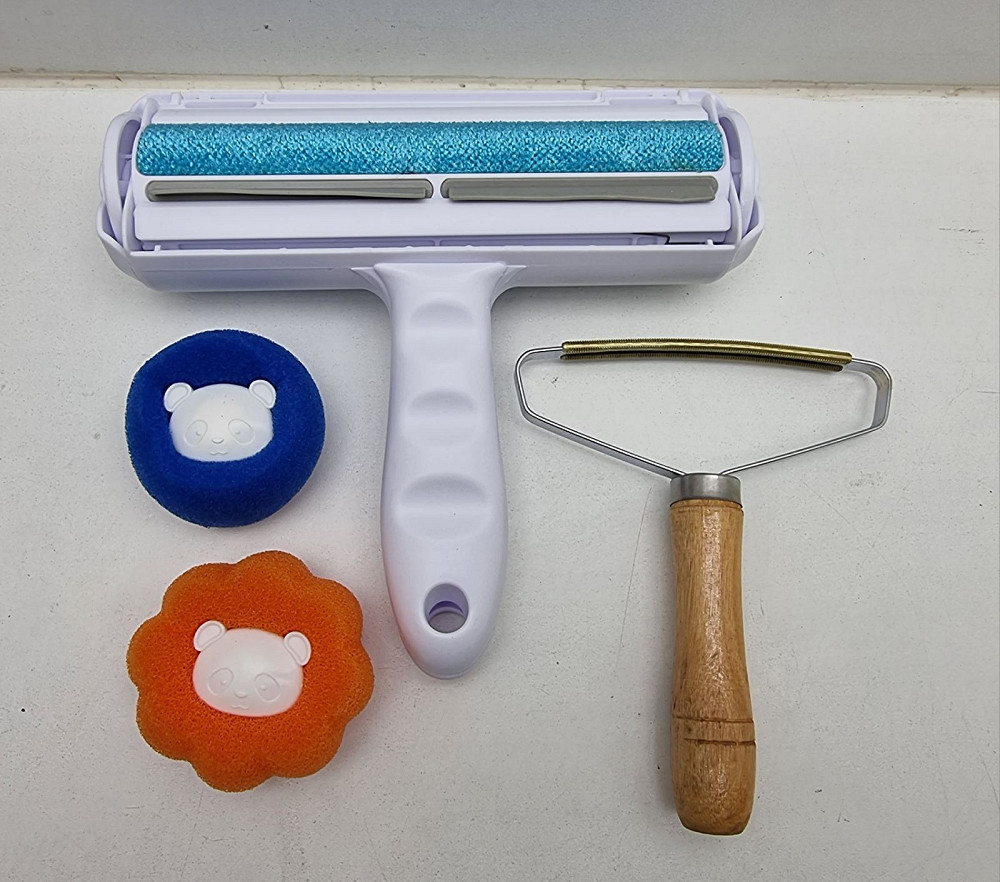 Набір для видалення шерсті тварин: щітка, скребок, кульки 2шт Луцк - изображение 1