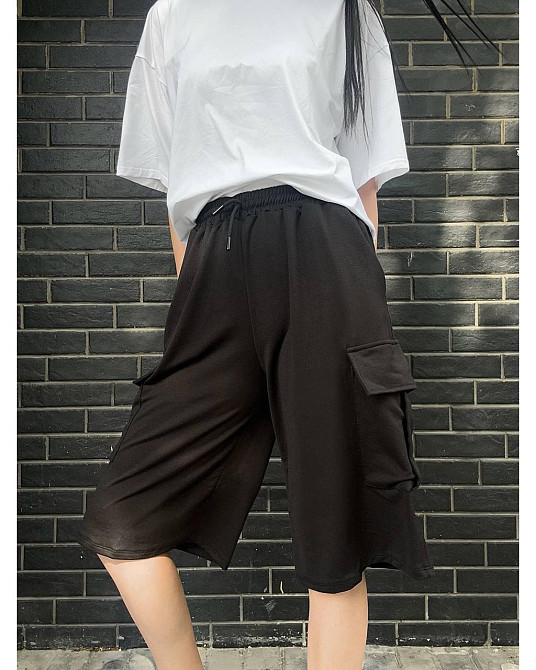 Жіночі повсякденні оверсайз шорти карго-бермуди двонитка Чорний Одеса - фото 4