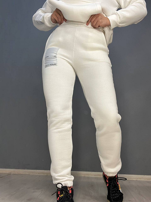 Костюм женский ENJOY 2920 худи с капюшоном брюки резинка нашивка утепленный флис белый, белый, L Киев - изображение 14