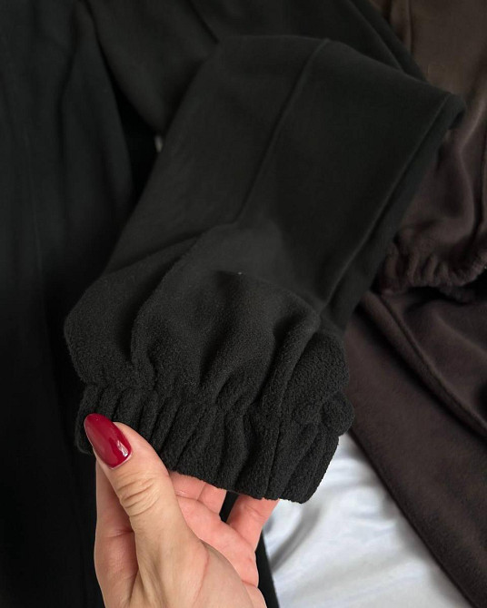 Женский теплый комбинезон на молнии с капюшоном из двухстороннего флиса Черный, 46/48 Одесса - изображение 4