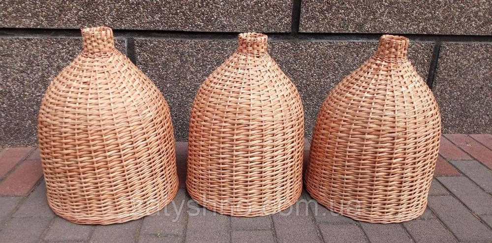 Світильник плетений із лози у кафе Київ - фото 3