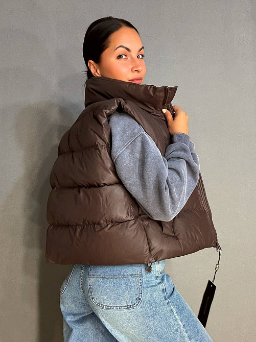 Жилетка женская A-N 10013 дутая без капюшона коричневая, коричневый, 44 Одесса - изображение 3
