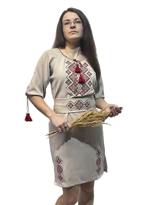 Жіноча вишита сукня середньої довжини бежева з червоним орнаментом 64 Київ - фото 1