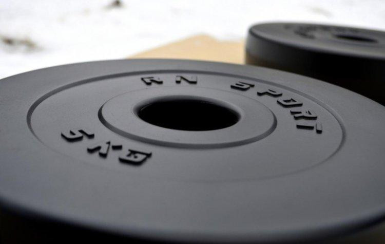 Штанга олімпійська на 75 кг Гантелі, гирі, штанги і диски з пластиковим покриттям Київ - фото 8