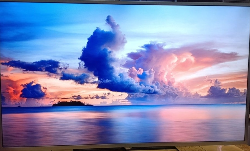 Телевизор Philips 55
