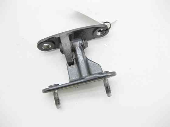 Mercedes-Benz  A1667300137 Петля задніх лівих дверей верхня ML/GLE W166 GL/GLS X166 Одеса