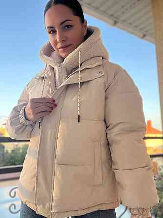 Куртка женская Lady Yep 8096 оверсайз с капюшоном и мехом тедди бежевая, бежевый, 42 Одесса