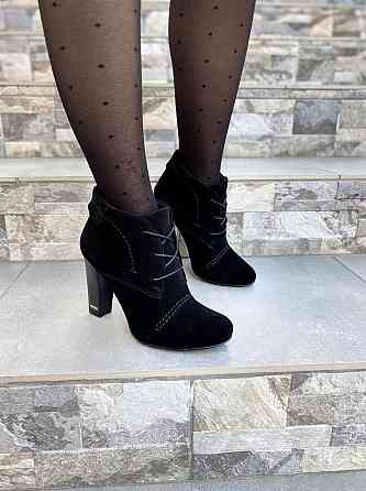 Жіночі черевики YDG модель 603 чорні натуральна замша каблук 9 см розмір 37р. (1045) Коломия