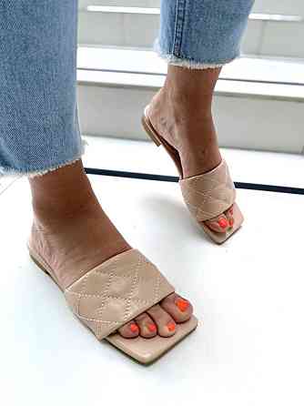 Stilli Модні шльопанці жіночі, штучна шкіра, бежеві на низькому ходу STILLI L109-2 р. 36, 37, 3 Коломыя