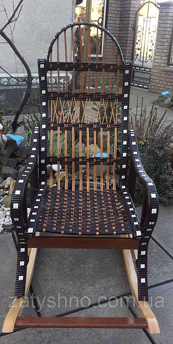 Гойдалка крісло чорна | крісло-гойдалка ротанг | крісло гойдалка плетене з підставкою для ніг Київ - фото 2