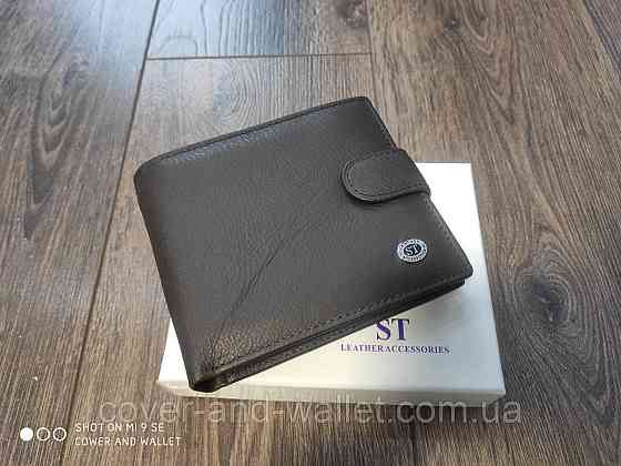 Мужское портмоне из высококачественной кожи коричневого цвета на кнопке Boston Киев