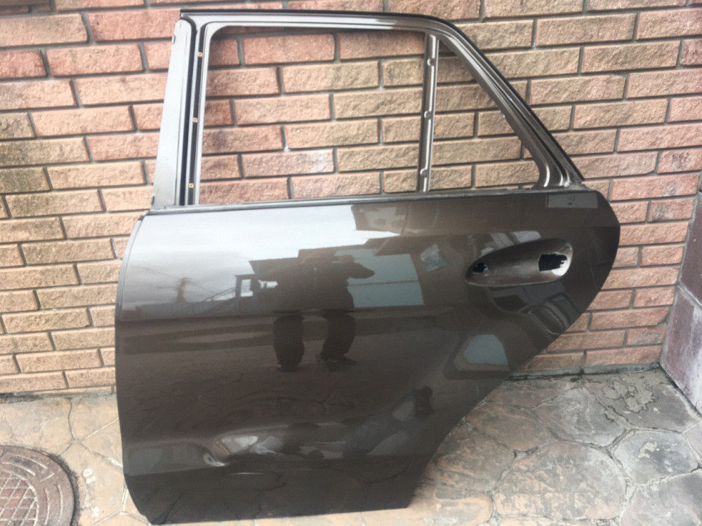 Дверь задняя левая на MERCEDES-BENZ GLE 250, 2016 г.в, каталожный номер А1667300105 Киев - изображение 1