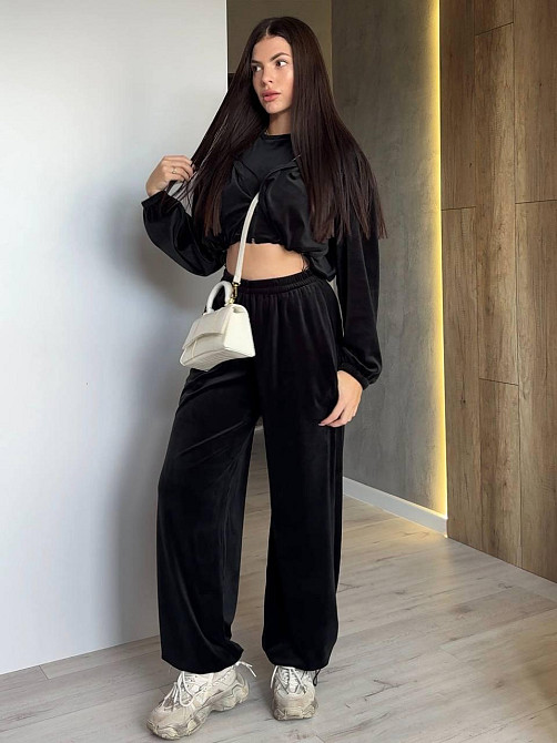 Женский прогулочный костюм тройка: худи топ и штаны велюр плюш Черный, 42/44 Одесса - изображение 5