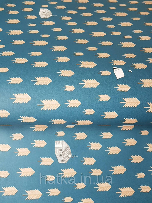 Обои флизелиновые детские  Caselio Our Planet деревья елки домики палатки коричневые на темно синем Киев - изображение 1