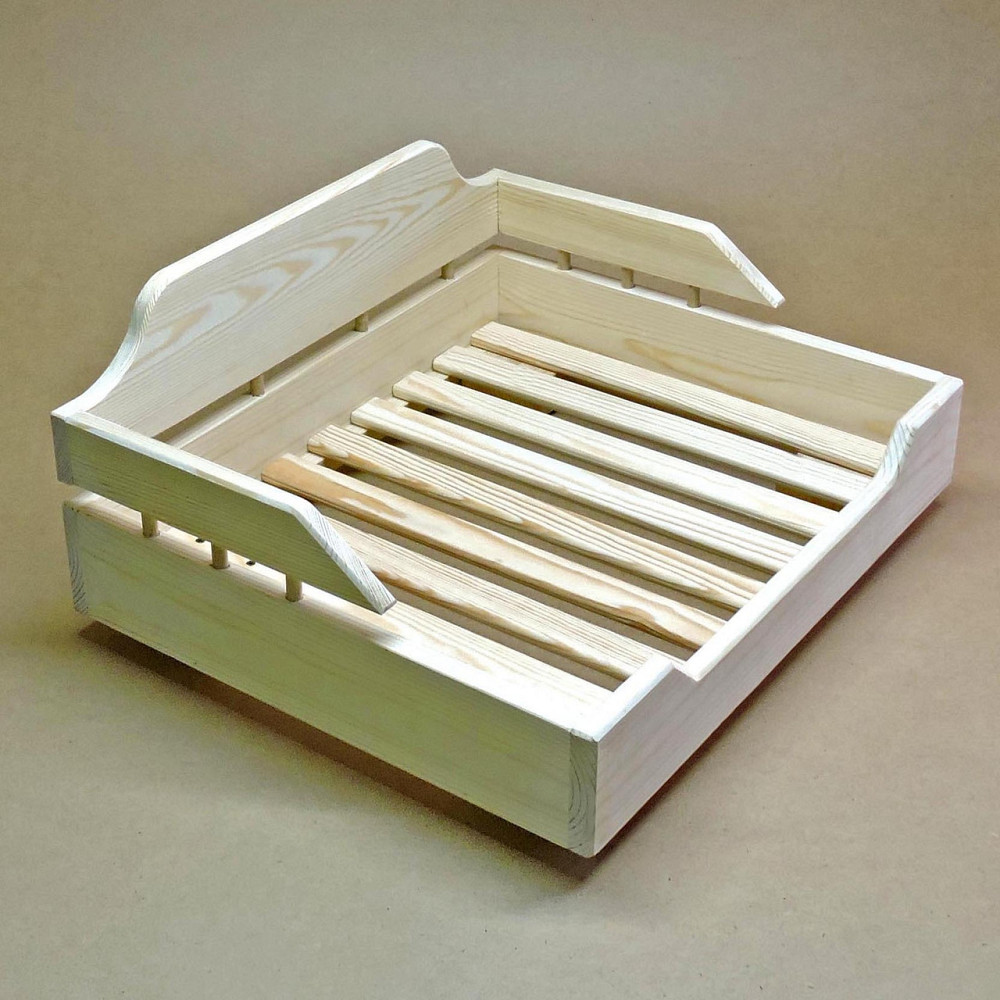 Лежак деревянный для собаки 