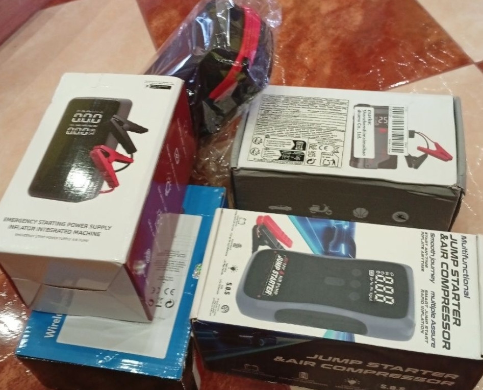 Бустер 4 в 1. Пусковий+бездротовий насос+павербанк+ліхтар 8800 мАг. Киев - изображение 1