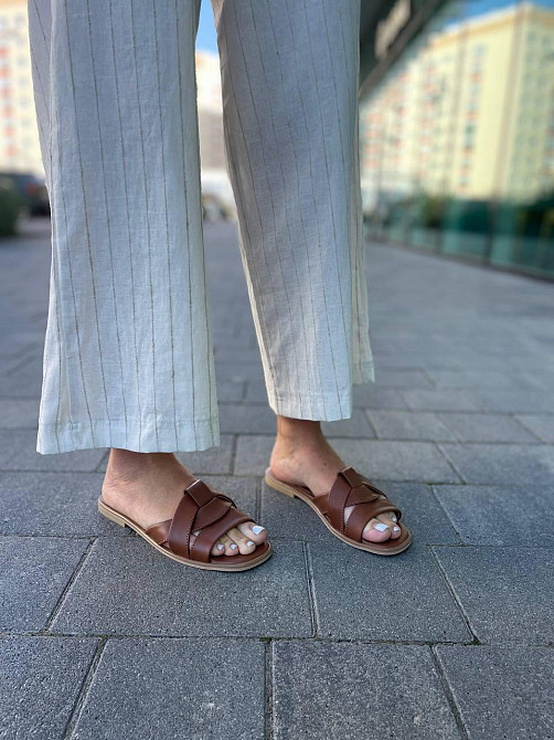 Jasmine Зручні шльопанці жіночі, натуральна шкіра, коричневі на низькому ходу Jasmine 405 р. 35 Коломыя - изображение 4