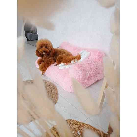 Хутряний диван лежак для собак і кішок спальне місце для тварин знімни Incor рожевий 10079 Київ