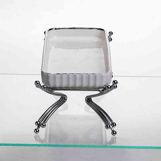 Yiwu Порцелянове блюдо для сервірування на металевій підставці 37×18×5 (см) блюдо для подачі за Коломыя