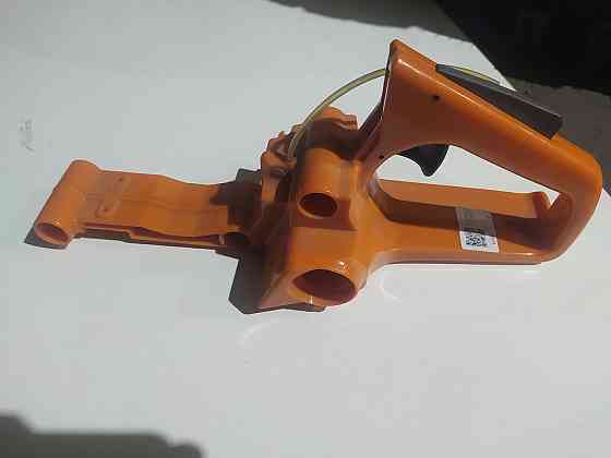 Рукоятка задняя (в сборе) бензопила Hus 137 (с топливным баком) Мукачево