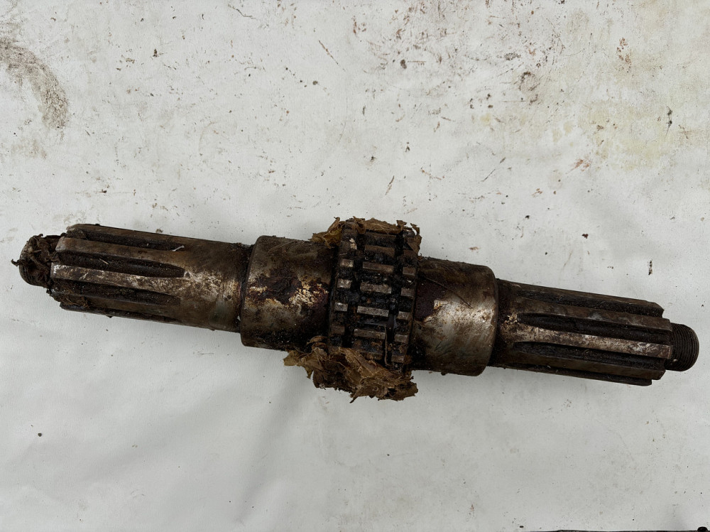 Вал додаткової коробки автоскріпера МОАЗ-546, МОАЗ-6014. 529А-1802110. Харків - фото 1