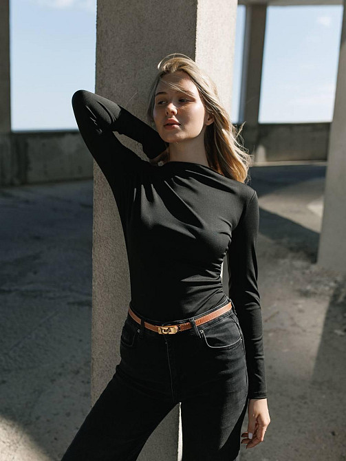 Женский базовый боди с драпировкой микро дайвинг Черный, 46/48 Одесса - изображение 3