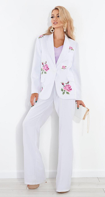 Брючный костюм с вышивкой Киев - изображение 1