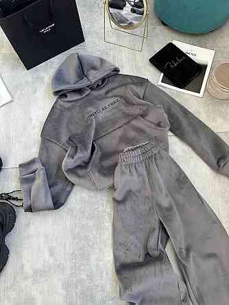 Стильний жіночий теплий костюм зі щільного двостороннього велюру. Графіт, 42/44 Одеса