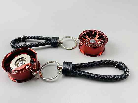 Брелок у вигляді диска колеса червоний, брелок на ключі для водія, брелок металевий на авто ключі Мукачево